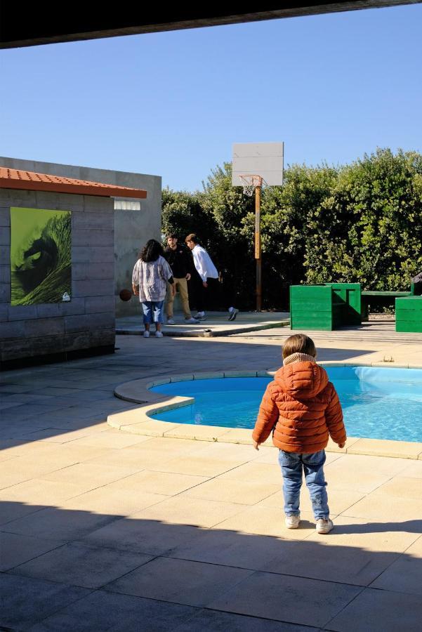 Freesurfcamp & Hostel Baleal Bagian luar foto