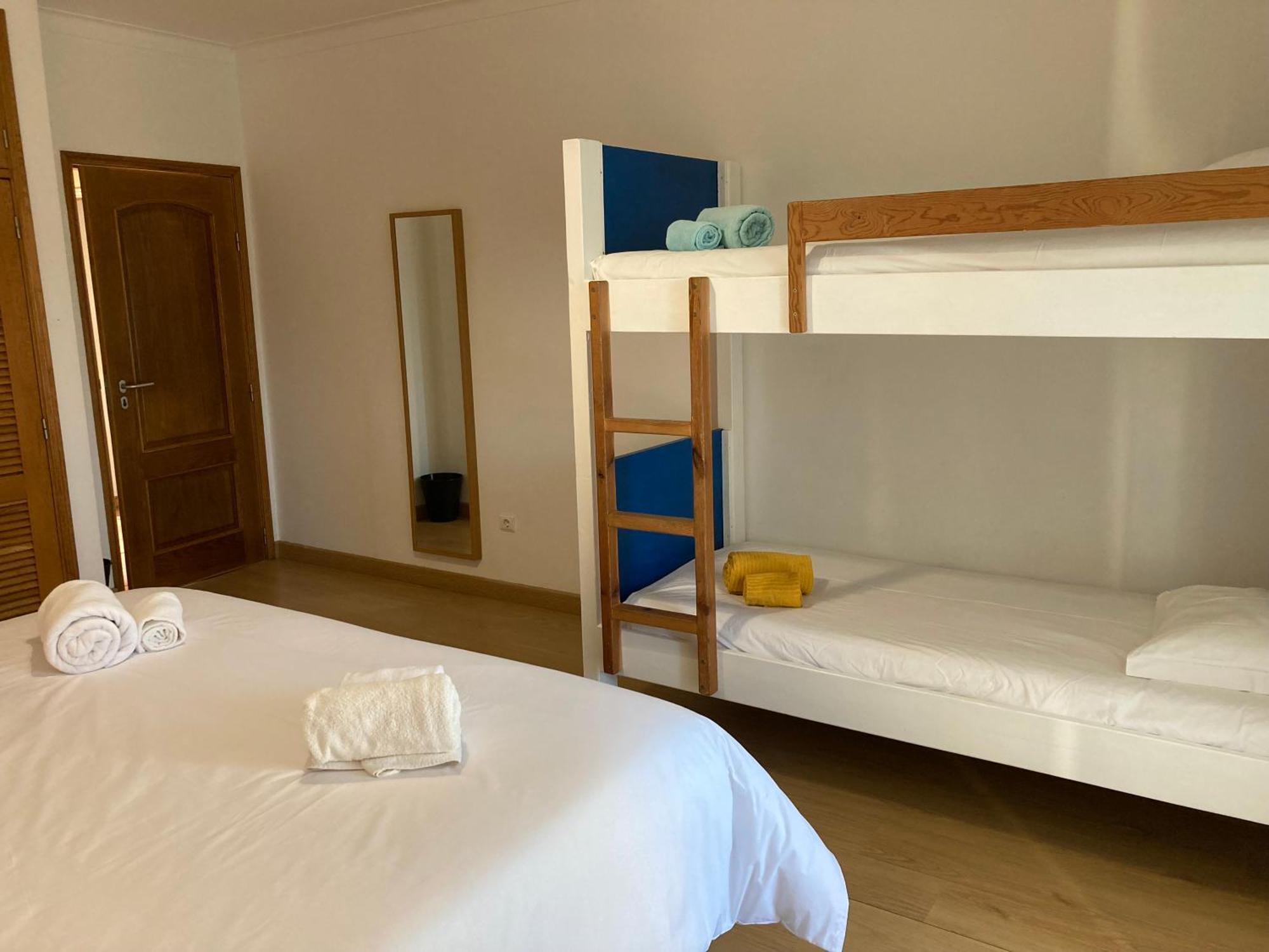 Freesurfcamp & Hostel Baleal Bagian luar foto